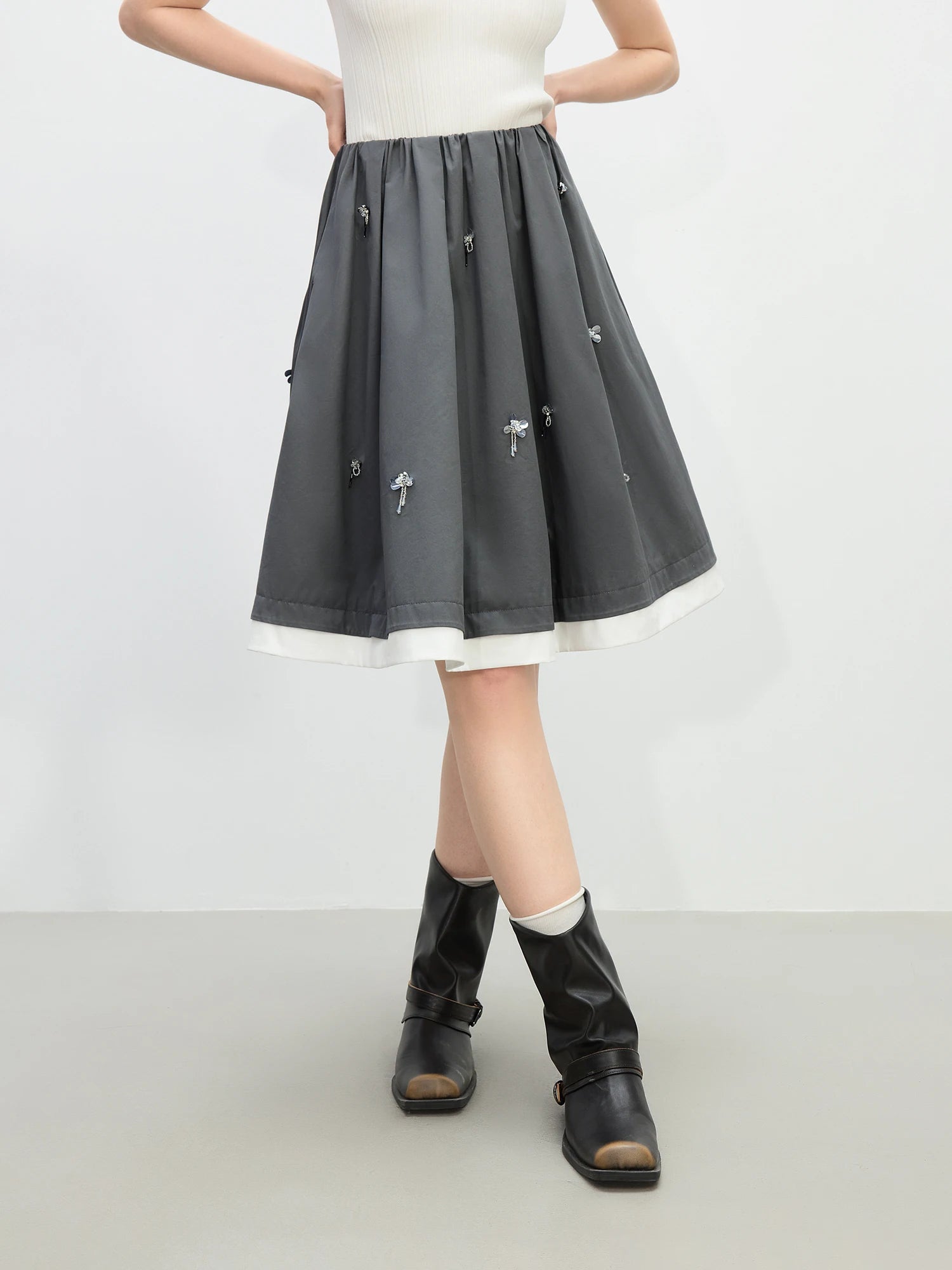 FSLE【Premium Series】Contrast Color Stitching Beading Design Women Skirts Grey White Patchwork Female 2025 Summer Skirt 25FE12005